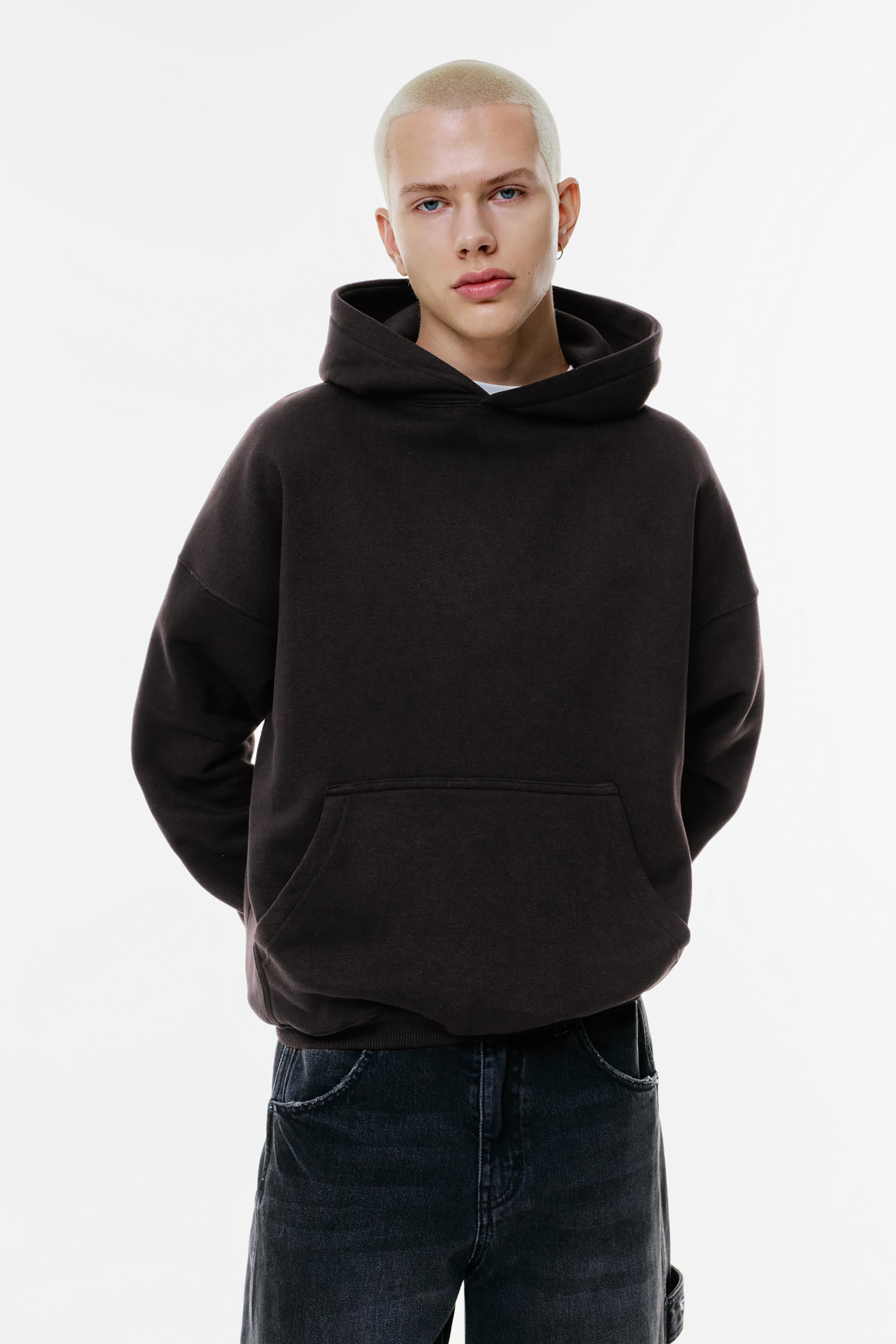 BLACK OVERSIZED HOODIE