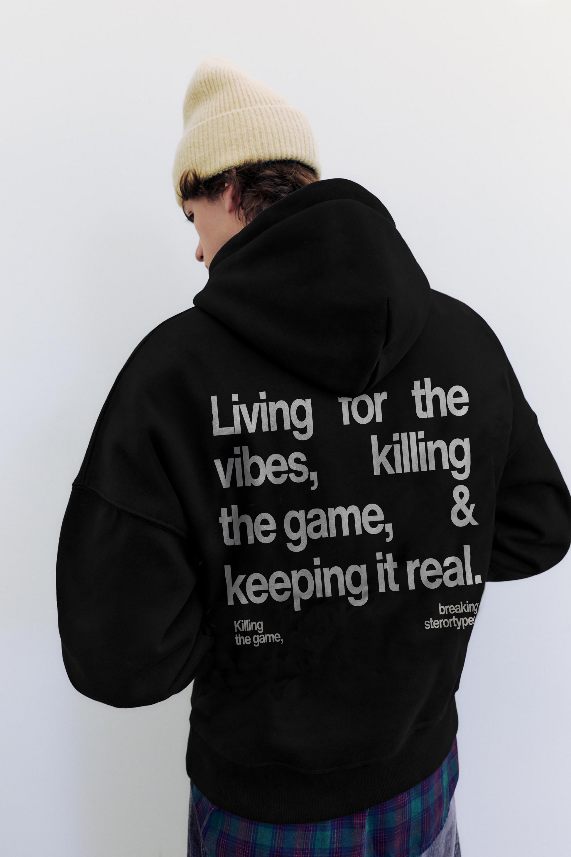 CHASING DREAMS OVERSIZED HOODIE