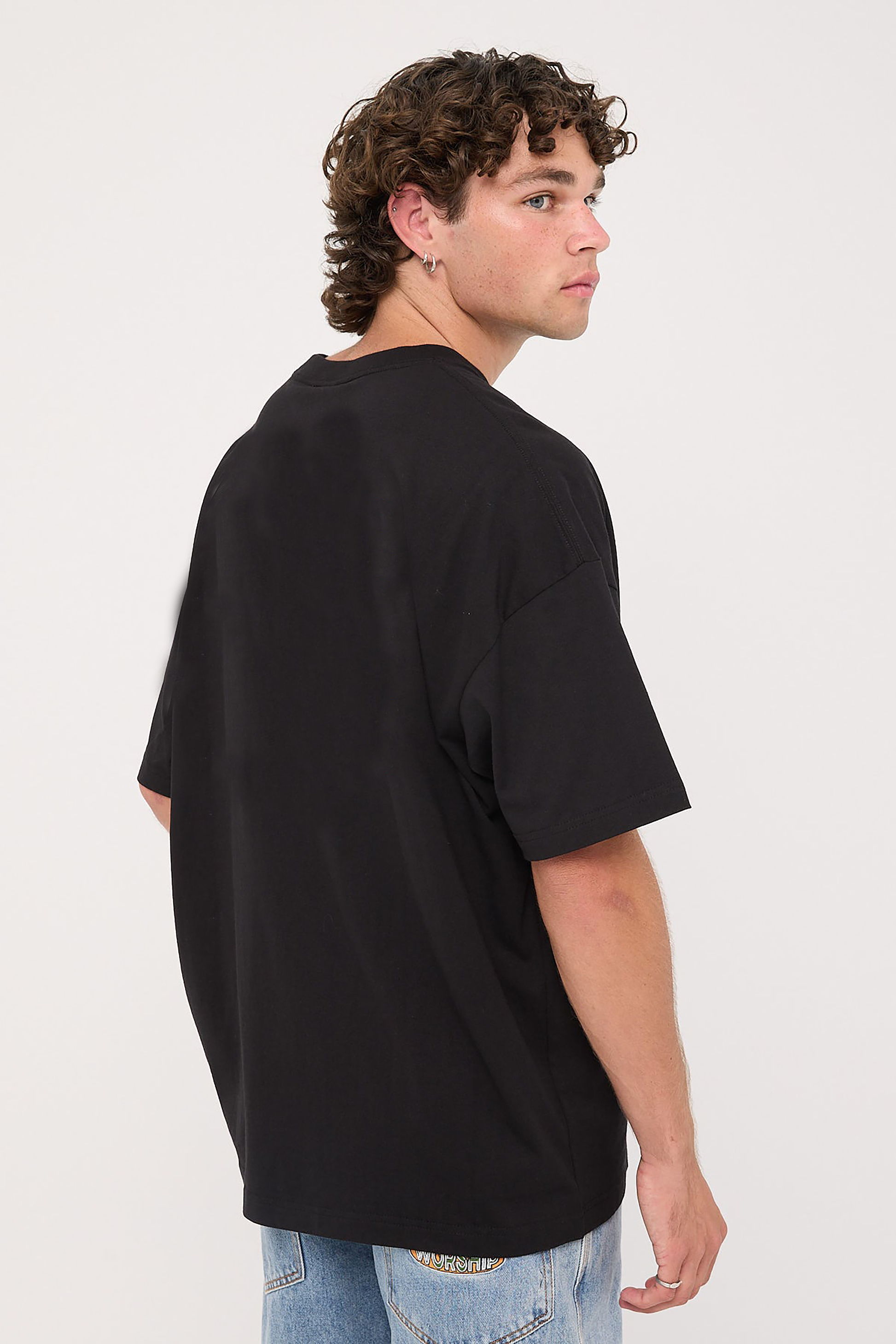 FLORAL OVERSIZED TEE