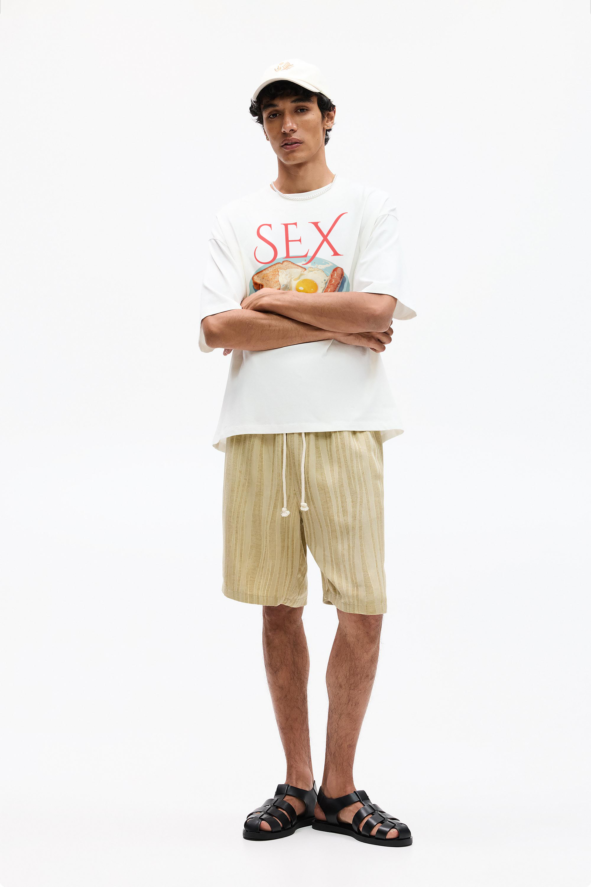 BREAKFAST OVERSIZED TEE