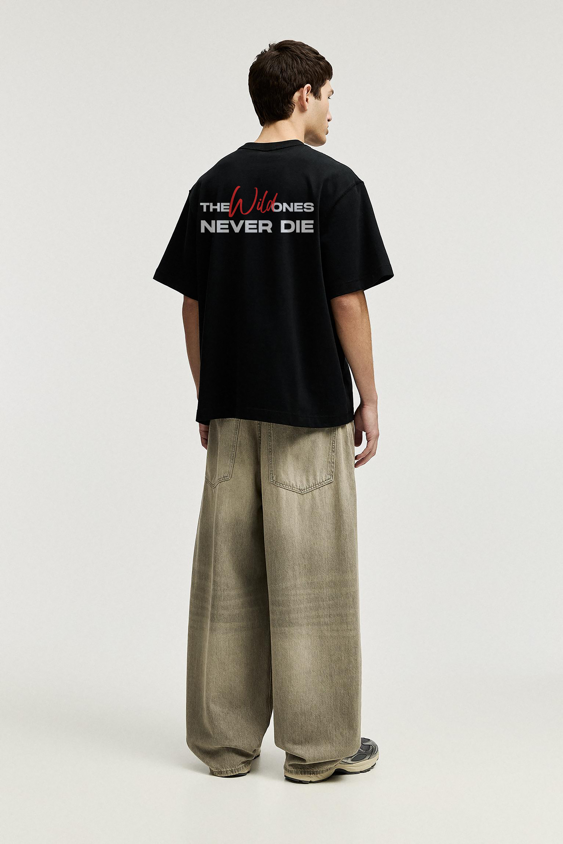 NEVER DIE OVERSIZED TEE