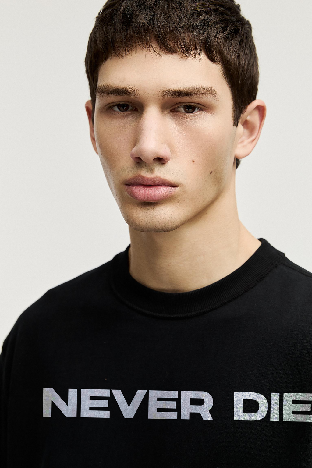 NEVER DIE OVERSIZED TEE