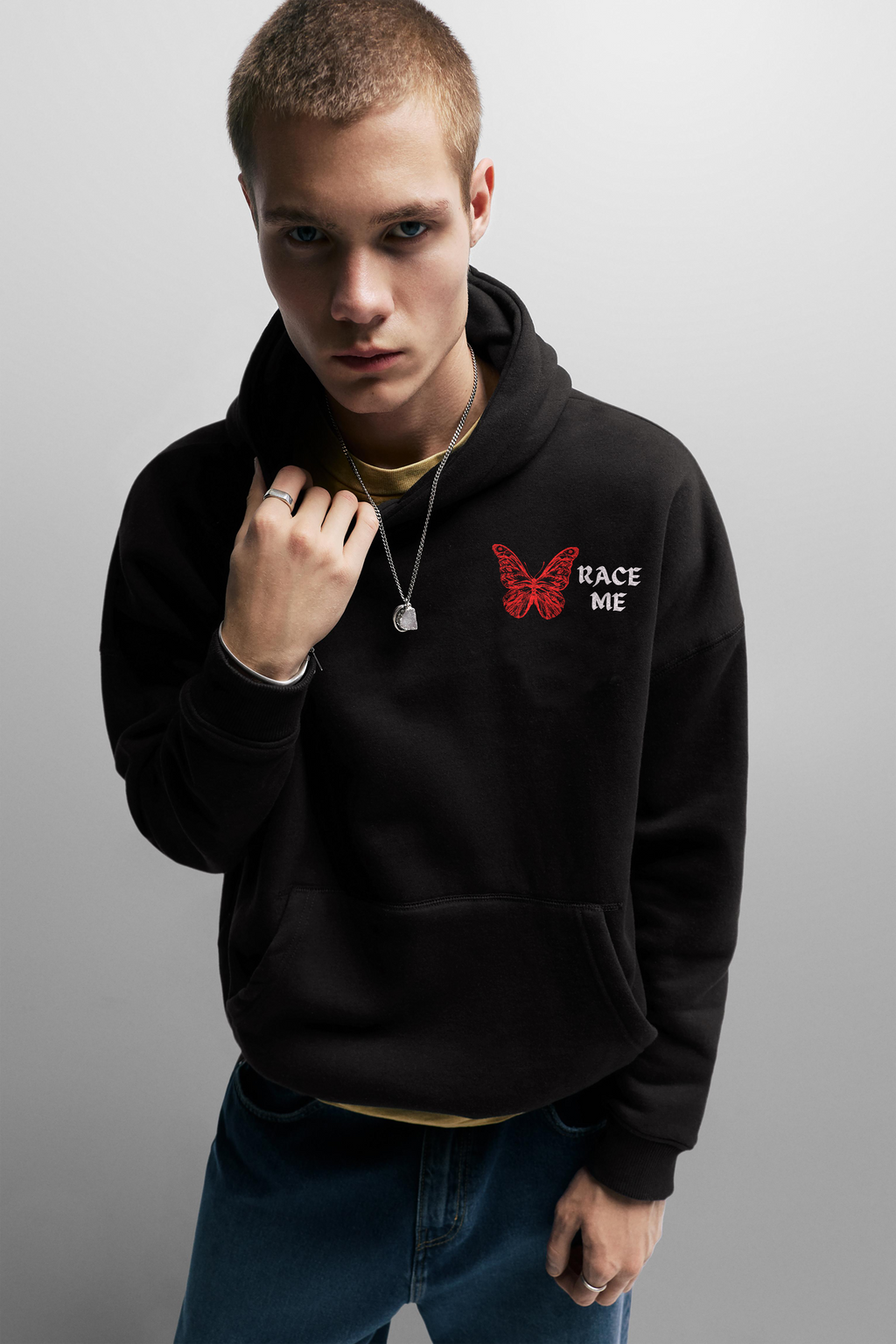 RACE ME OVERSIZED HOODIE